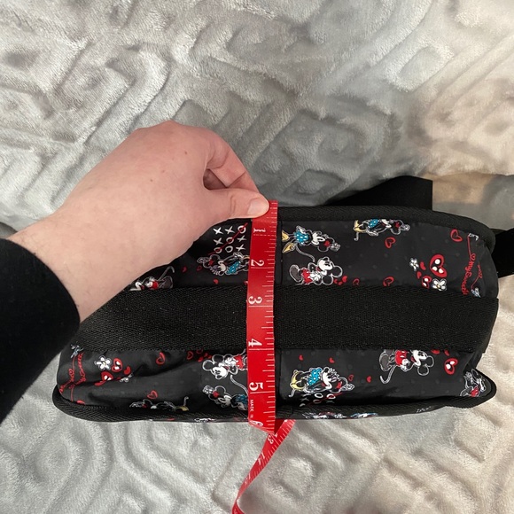 NWOT Mickey & Minnie LeSportsac Hobo Bag - Picture 14 of 14